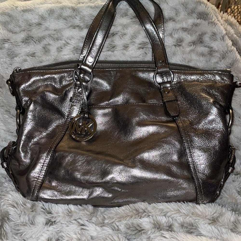 Michael Kors silver bag only used a few times great condition